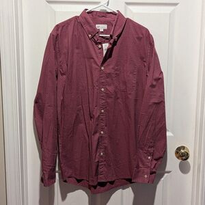 Gap Size Large NWT Mulberry with Blue Dot Standard Fit Button Front Shirt Preppy